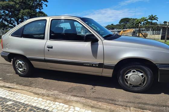 CHEVROLET KADETT 1.8 SL/E 8V GASOLINA 2P MANUAL